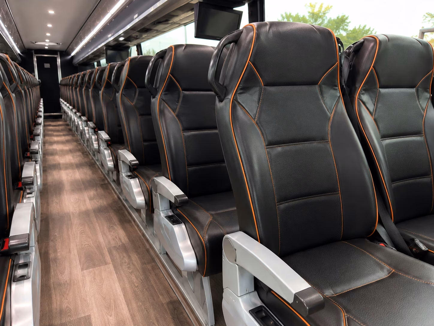 lynwood charter bus rentals to sofi stadium for rams and chargers