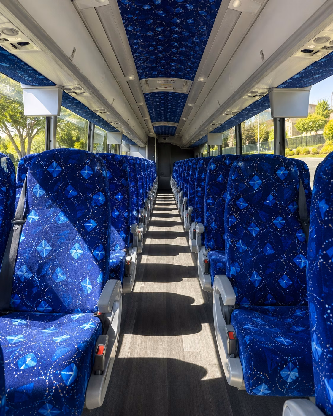 lynwood charter buses for performing arts and history field trips