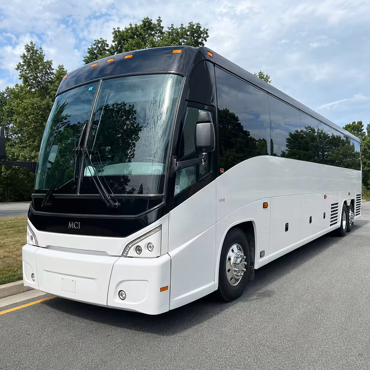 lynwood long distance bus rentals