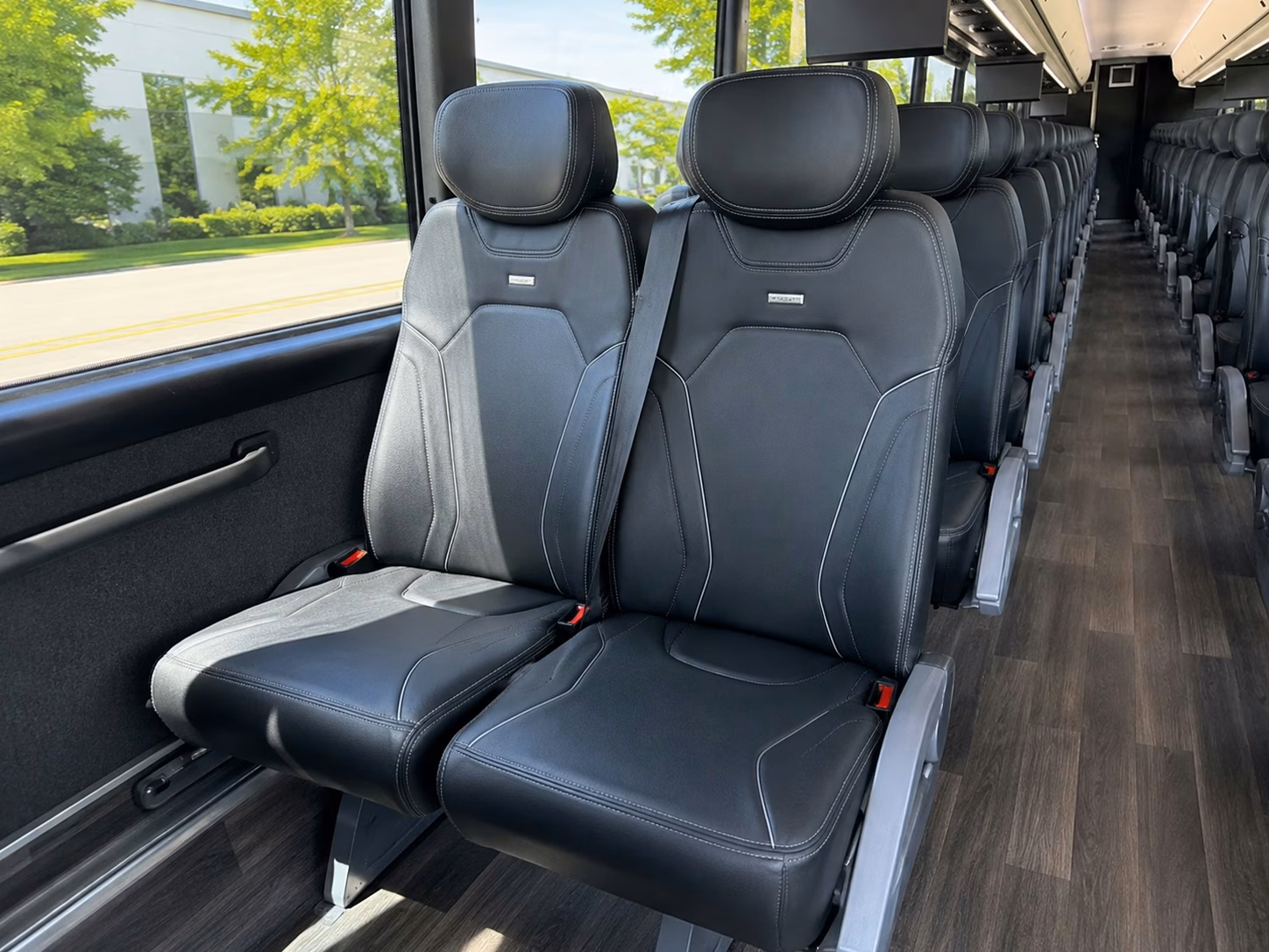 lynwood reception venue shuttle buses for your wedding night
